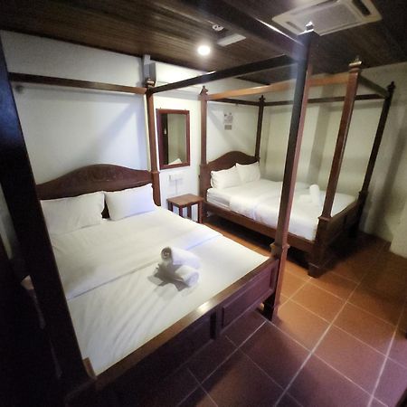 Uptown Eco Hotel Куала-Тренгану Экстерьер фото